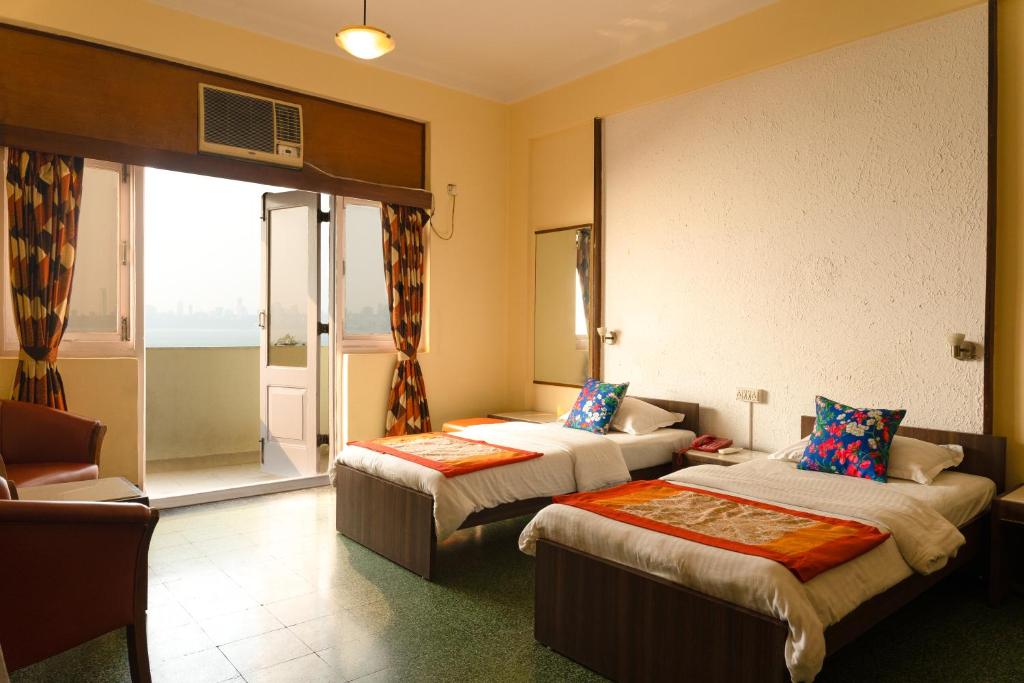 Superior Sea-View Balcony Room